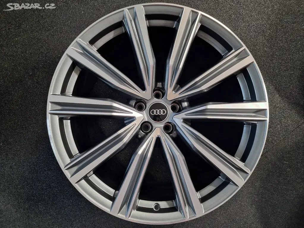 Audi SQ8  Q8  Alu kolo 21  4M8601025DL   1KS