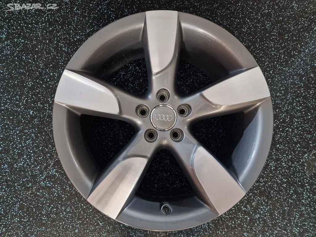Audi A4  S4  Alu kolo 19   8K0071499   1 Ks