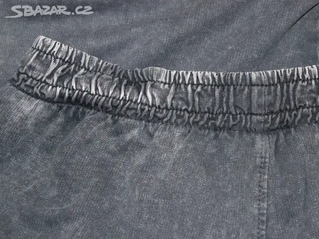 Volnočasové baggy kalhoty Reserved vel 158/164 Praha východ Bazar