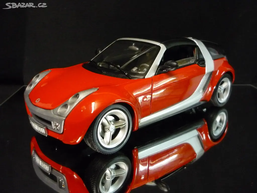 Miniatura Burago 1/18 Smart Roadster Coupé - Made In Italy Vermelho