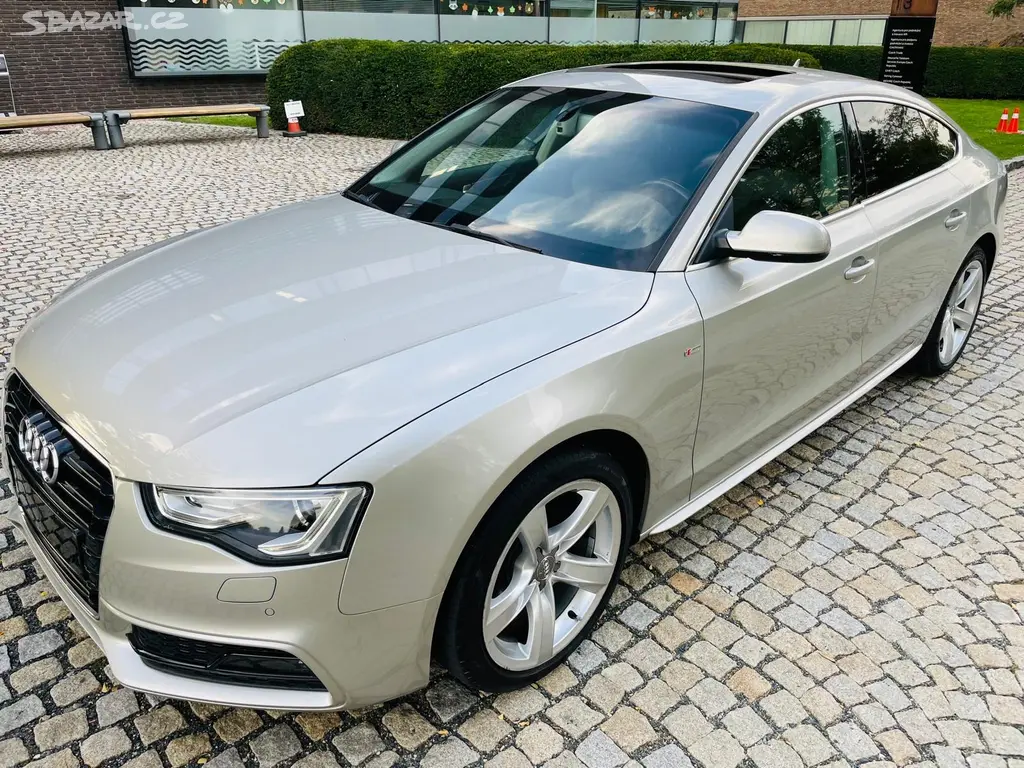 Audi A5, 2.0TDI MANUÁL SPORTBACK S-LINE - fotka 4
