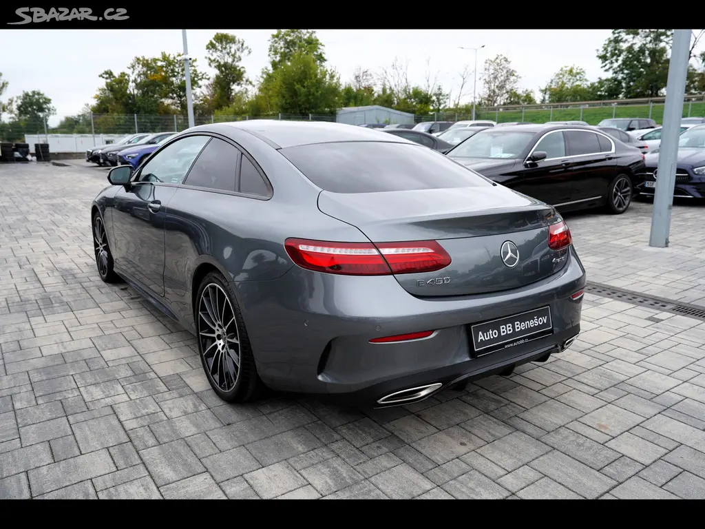 Mercedes-Benz Třídy E, E 450 AMG 4Matic+, 370PS - fotka 4
