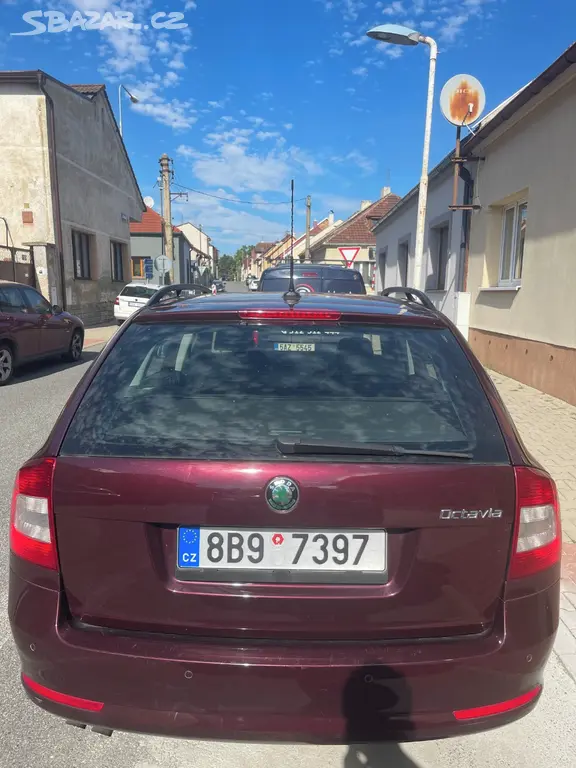 Škoda Octavia II L&K - fotka 4