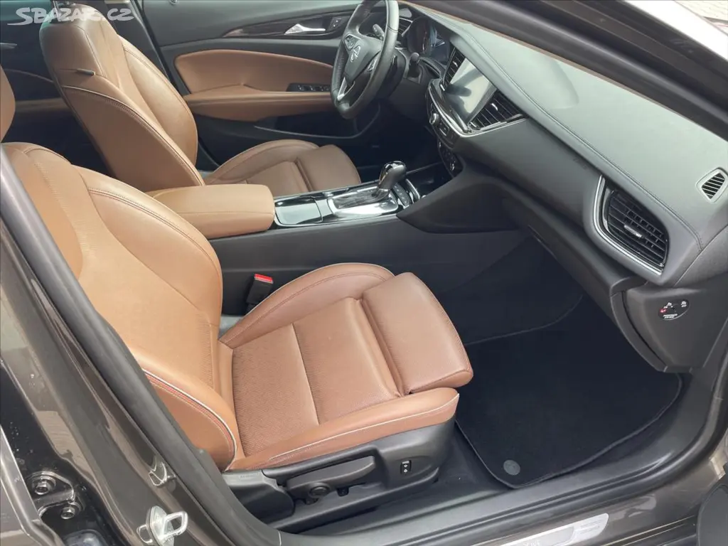Opel Insignia, 2,0 Exclusive 4x4 AGR, AUTOMA - fotka 6