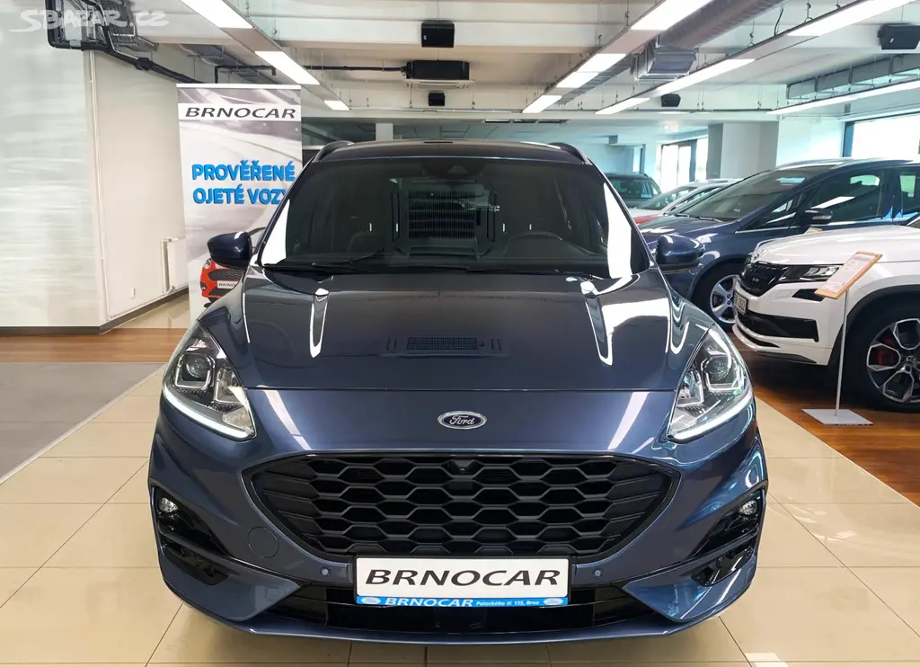 Ford Kuga, ST-Line X PHEV, ČR, 1.MAJ - fotka 2