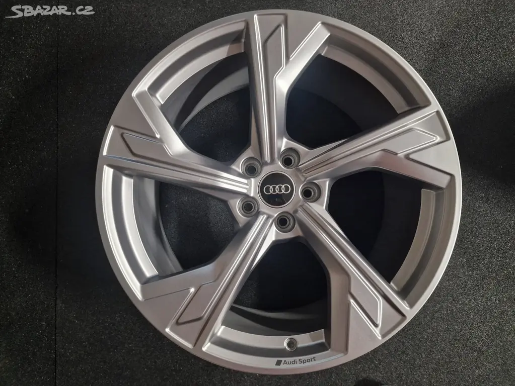 Audi S5  A5   Alu kolo 20    8W0601025FR     1 Ks