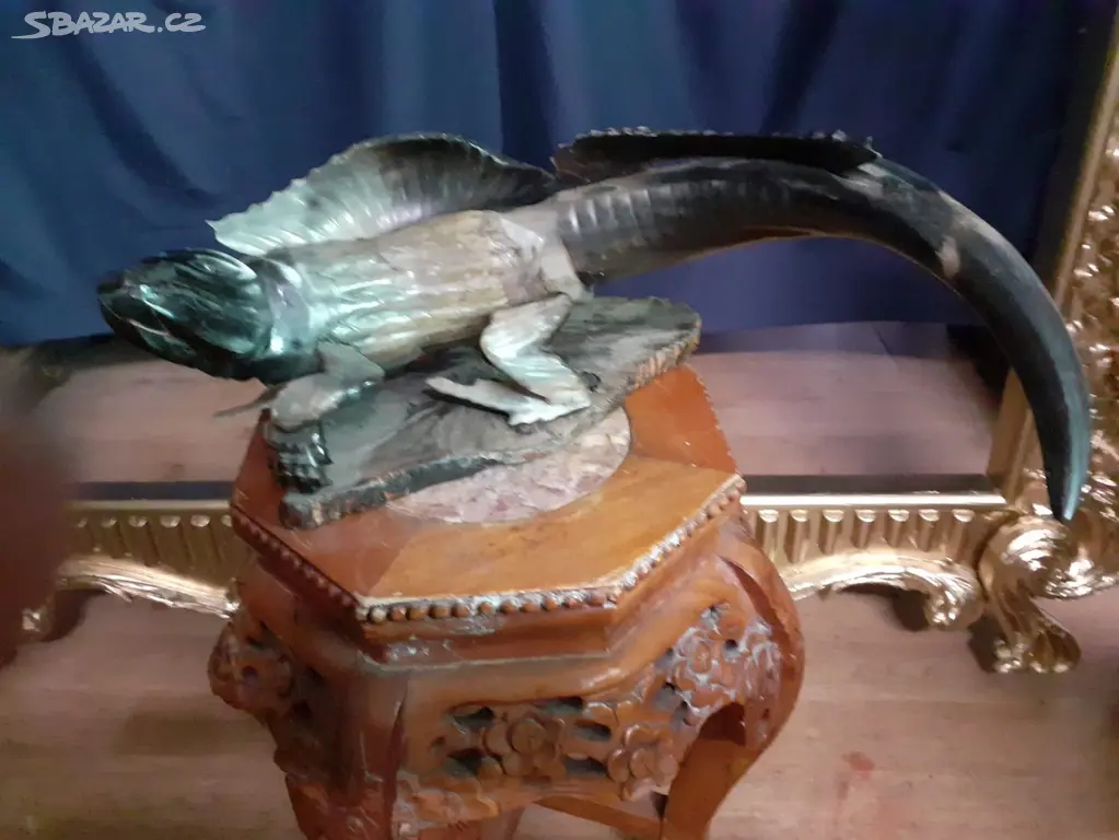 Soška ještěra, rohovina - Poděbrady - Bazar - Sbazar.cz