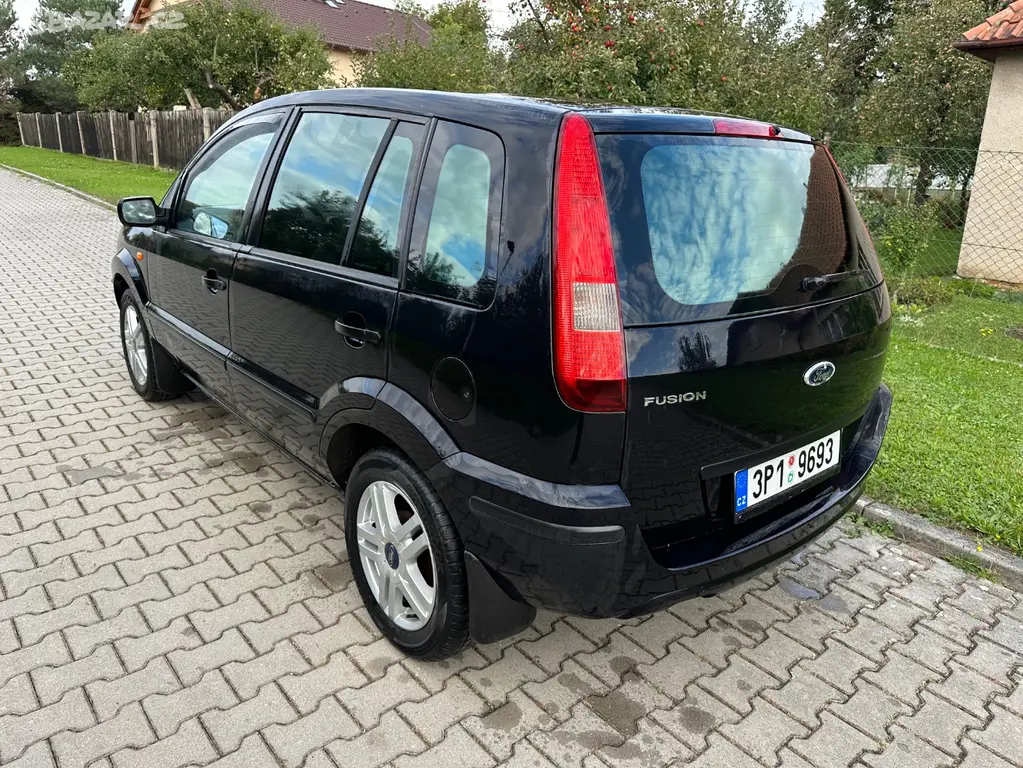 Ford fusion 1.6 benzín. V super stavu - fotka 5