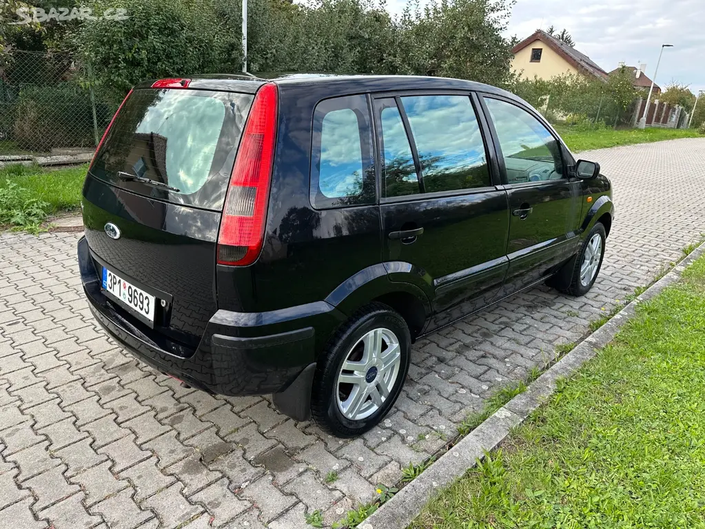 Ford fusion 1.6 benzín. V super stavu - fotka 4