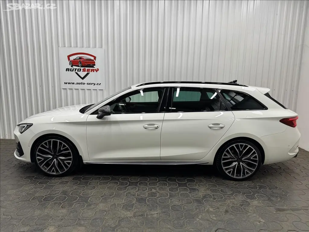Cupra Leon, 2.0TSI 228kW 4Drive VZ Beats - fotka 4