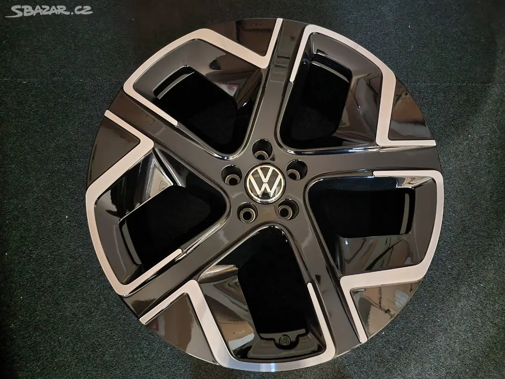 VW Touareg III  3  Alu kolo 20  760601025AK   York