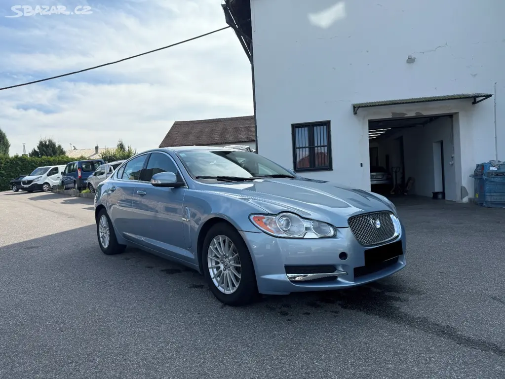 Jaguar XF 2.7D 152 kW