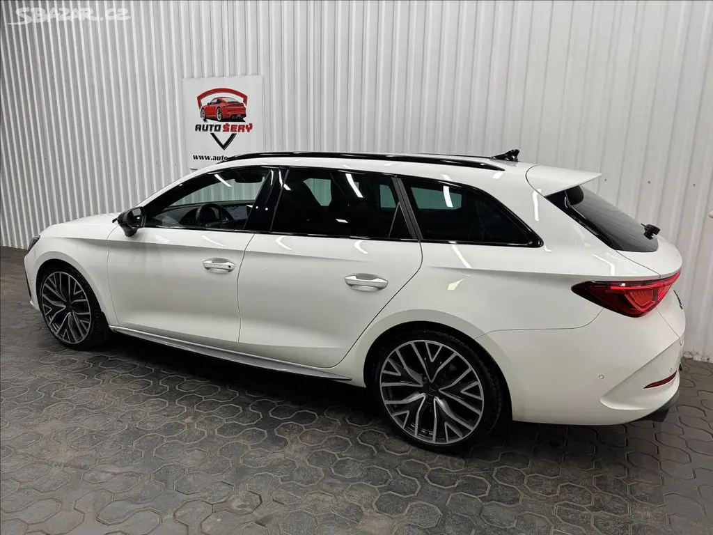 Cupra Leon, 2.0TSI 228kW 4Drive VZ Beats - fotka 5