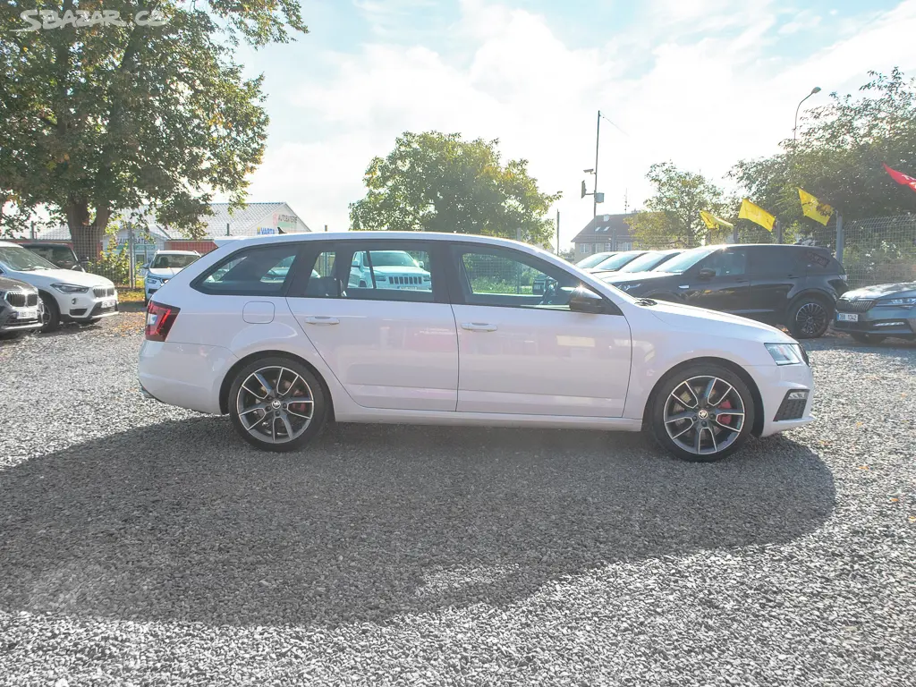 Škoda Octavia ČR 6/19 2.0TSI 180KW man RS - fotka 2