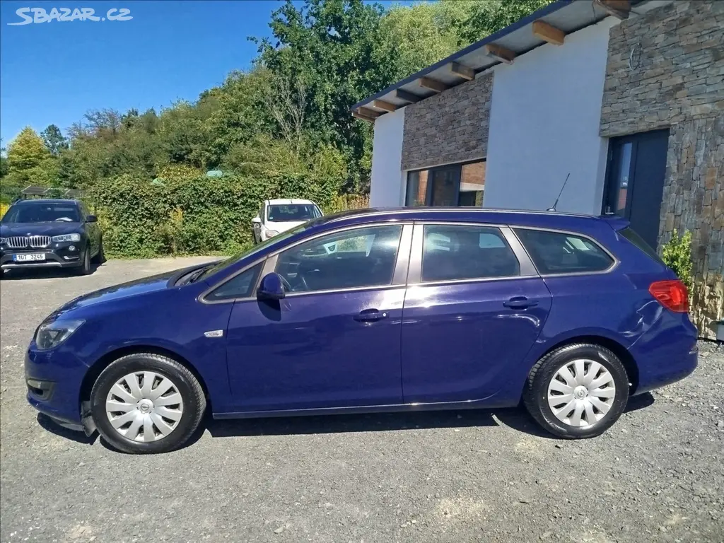 Opel Astra, 1,6 i 85kW ENJOY - fotka 3