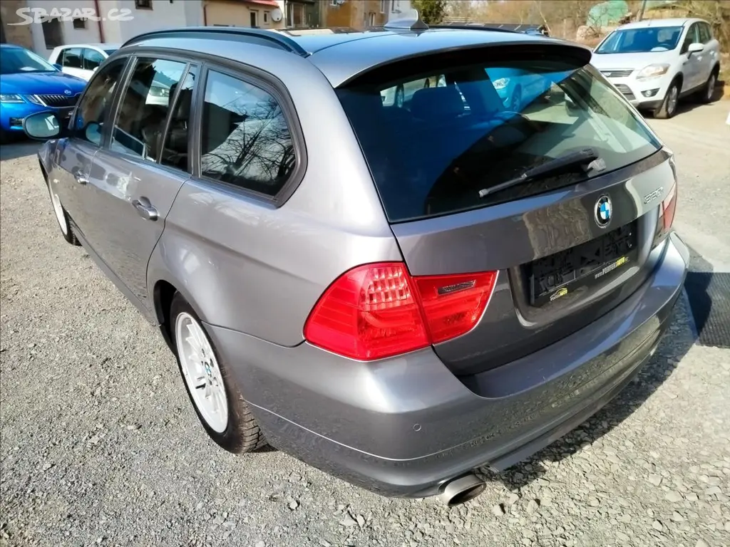 BMW Řada 3, 2,0 320i 125kW, NAVI, Automat - fotka 4