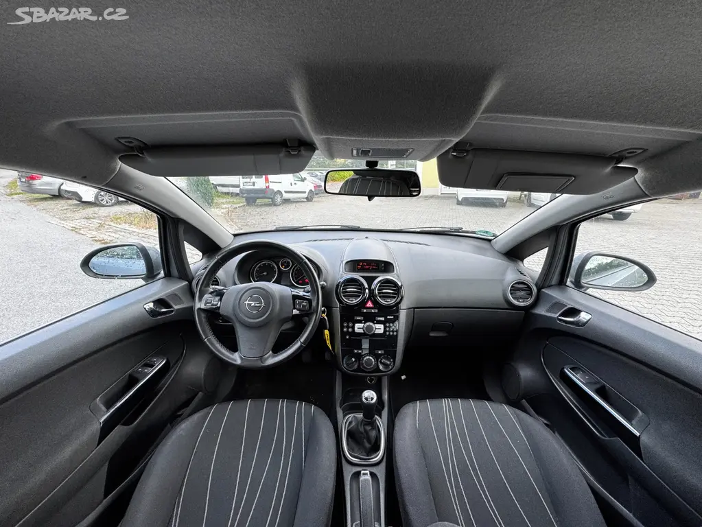 Opel Corsa D 1.2 63kW - fotka 6