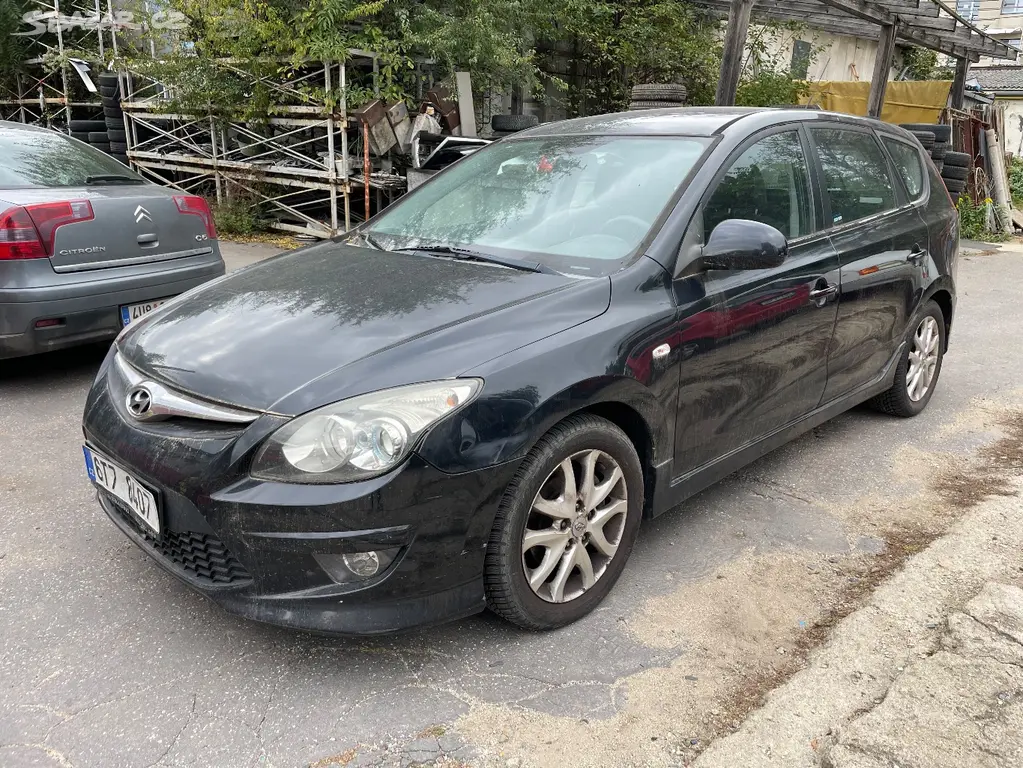 Hyundai I30 1.6 16V kombi - fotka 4