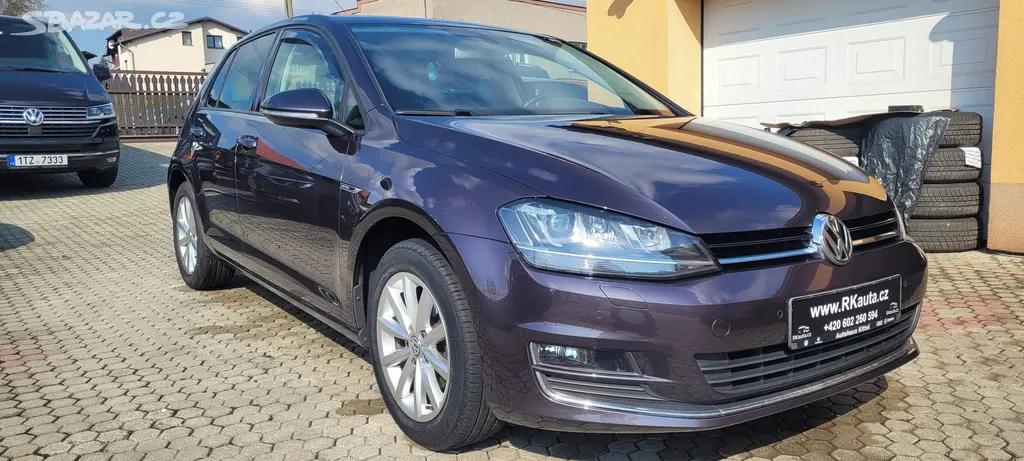 VW Golf 1,2 TSi 81kW benzín "Lounge" Bi-Xenony - fotka 3