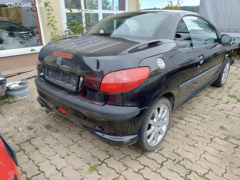 Peugeot 206 CC 1,6i 2002 STK - fotka 6