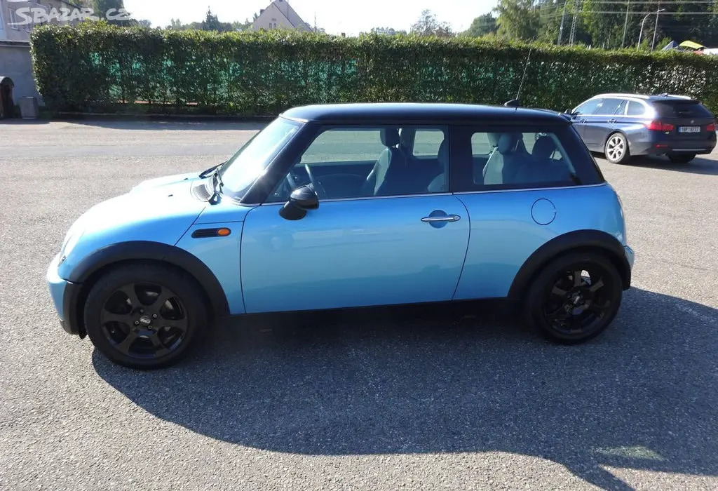 Mini Cooper 1.6i r.v.2005 (85 kw) - fotka 2