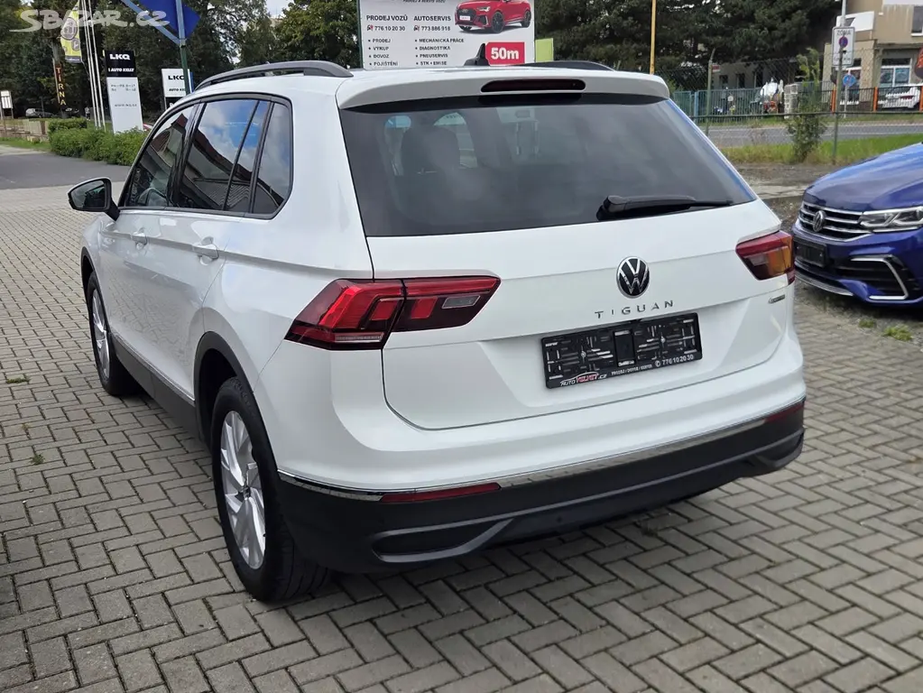 VW Tiguan DSG 4Motion FullLED KAMERA TAŽNÉ MY 22 - fotka 2
