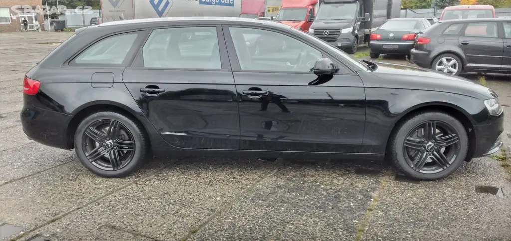 Audi A4 Avant 8K 3,0TDI 150kw r.v. 2013 - fotka 4