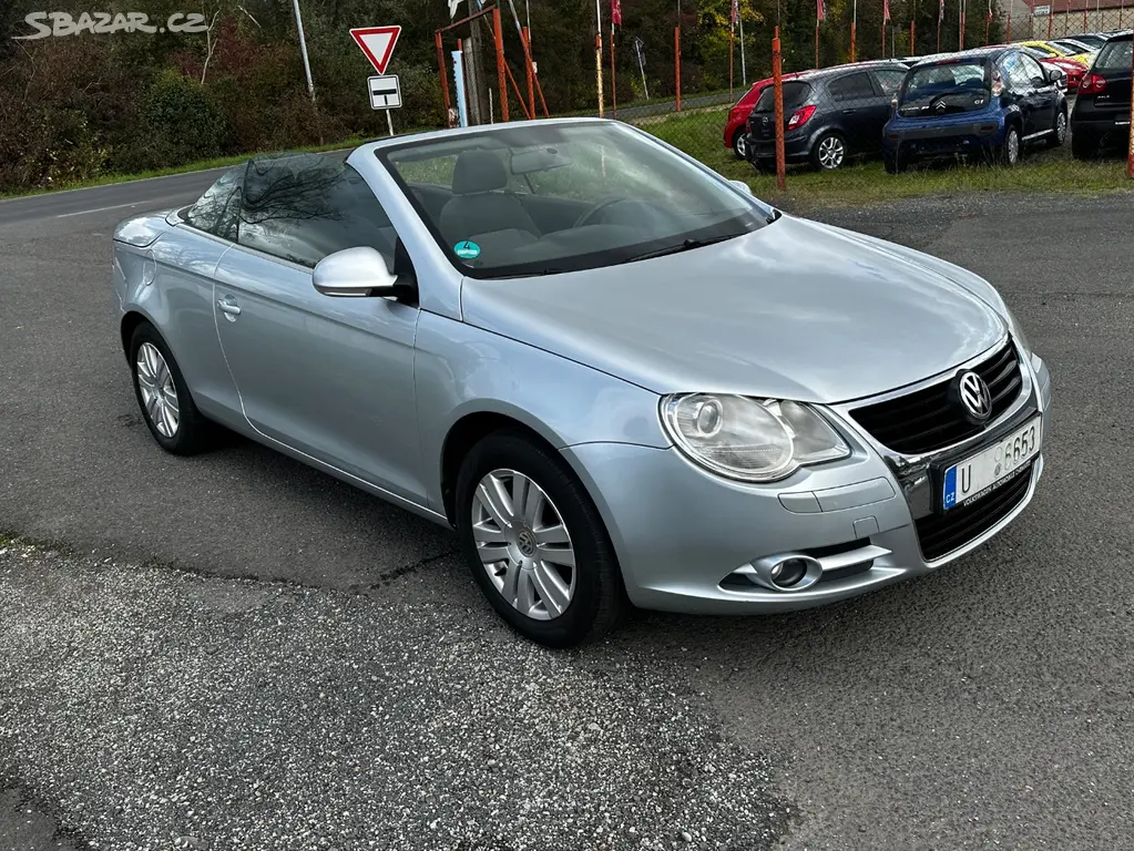 VW Eos 1.6FSi 85kw, r.2006, serviska, klima - fotka 2