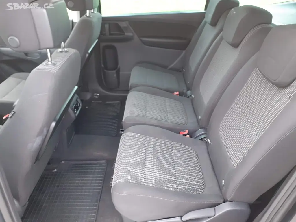 Seat Alhambra 2,0 TDI Style +prav. servis -DPH - fotka 5