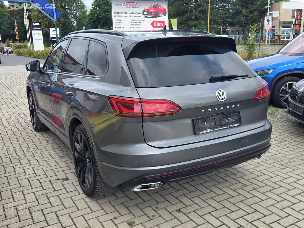 VW Touareg TDi R-Line BLACK STYLE VZDUCH VIRTUAL - fotka 2