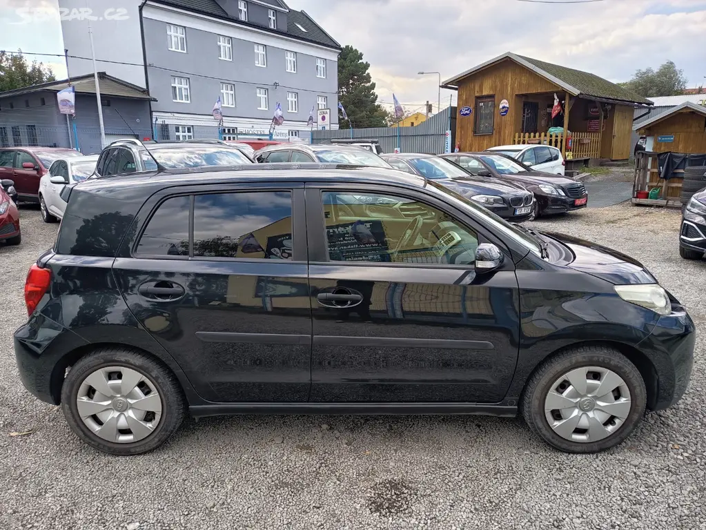 Toyota Urban Cruiser 1,3VVT-i Comfort ČR - fotka 5