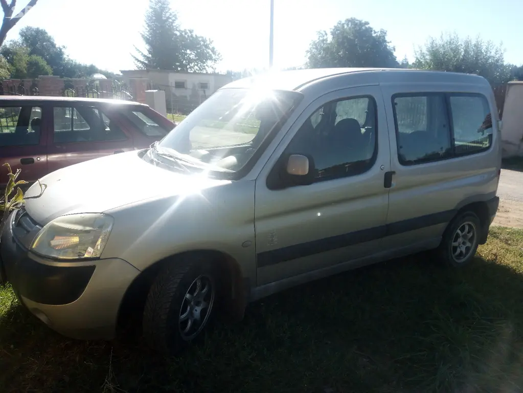 Peugeot Partner 1.4 i - fotka 3