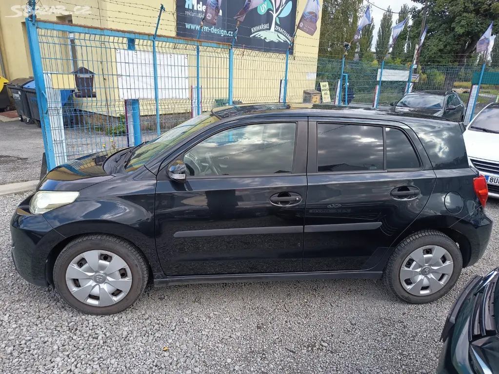 Toyota Urban Cruiser 1,3VVT-i Comfort ČR - fotka 6