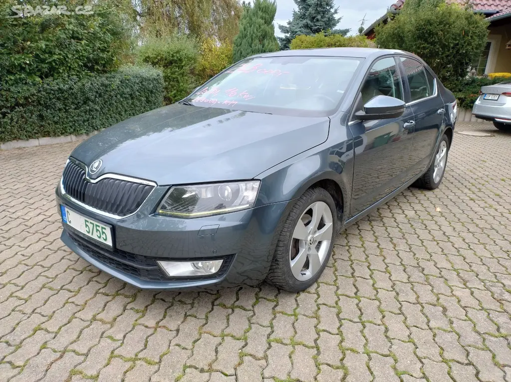 Škoda Octavia 3 2,0TDI 2014 DSG HB 223TKM XENONY