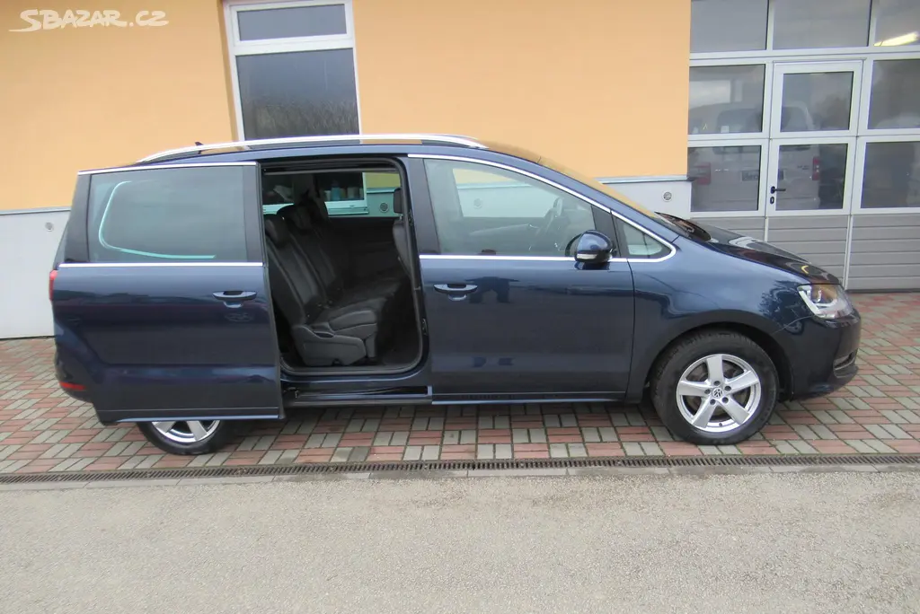 Volkswagen Sharan, 2.0 TDi 4x4 TAŽNÉ 2,4t WEBASTO - fotka 4