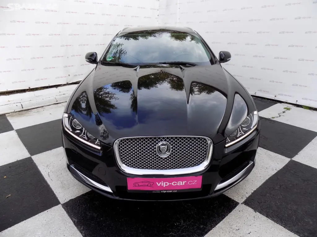 Jaguar XF, 2.2d/Bi-xenon/AT/NAVI/ - fotka 4
