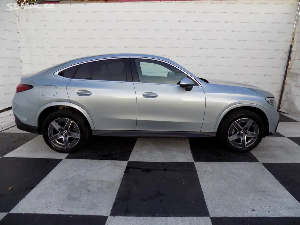 Mercedes-Benz GLC, 300e/AMG/4Matic/DPH/LED/ - fotka 6