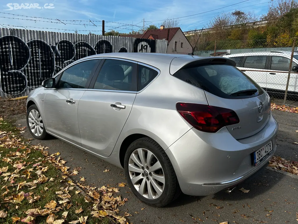 Opel Astra, TURBO, 1. majitel - fotka 4