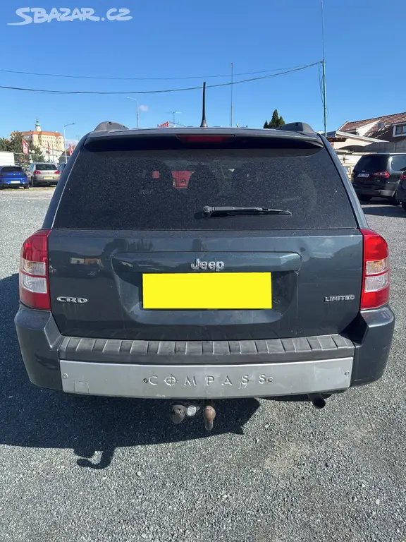 Jeep Compass 2.0 CRDi 4x4 103kW LIMITED - fotka 5