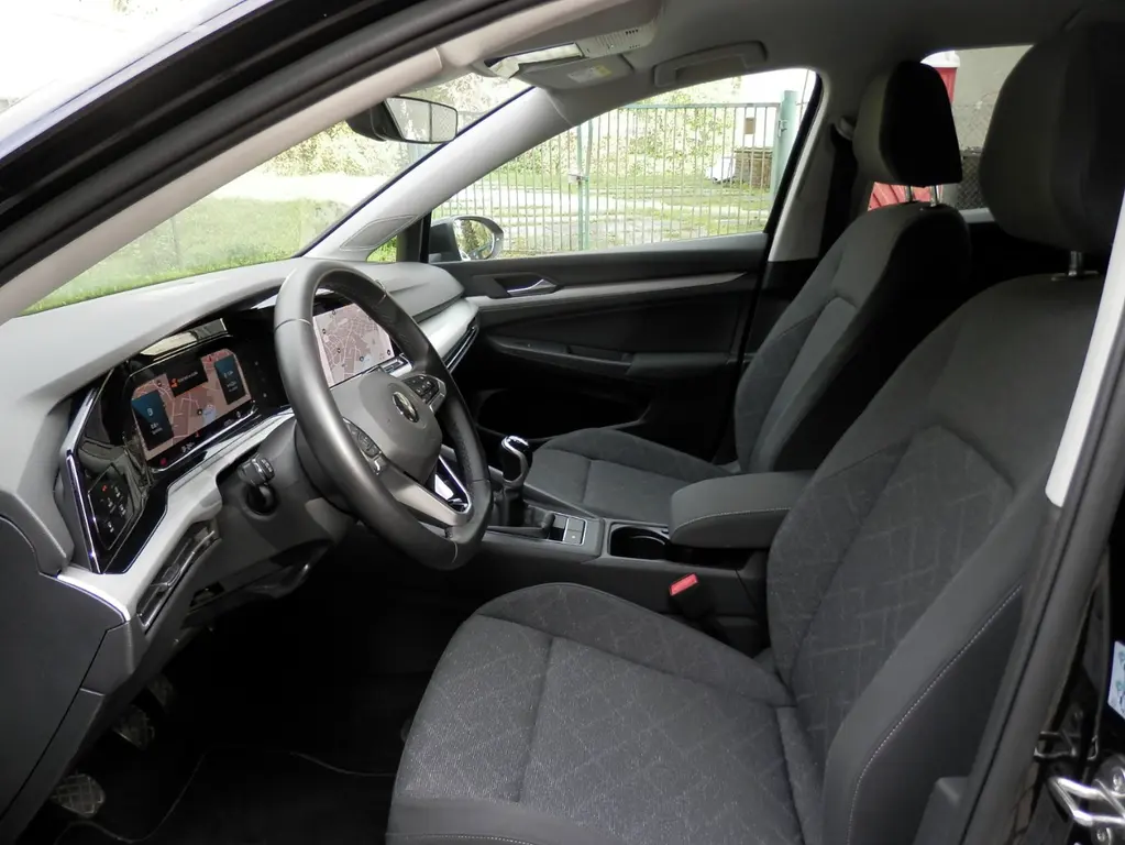 VW Golf 1.5TSi 110Kw, Navi, 13tis. Km DPH - fotka 5