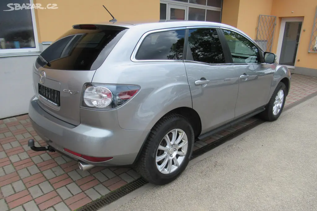 Mazda CX-7, 2.2 CD 4WD AUT. KLIMA TAŽNÉ - fotka 2