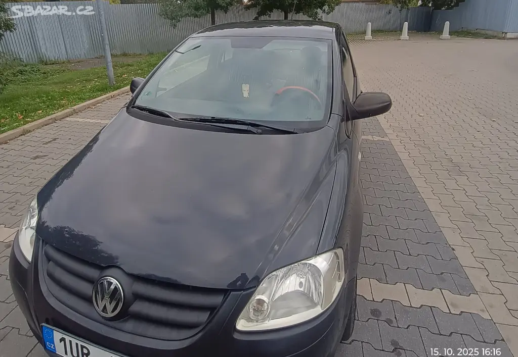 VW FOX 1.2 r.2009 TOP STAV servisovaný - fotka 2
