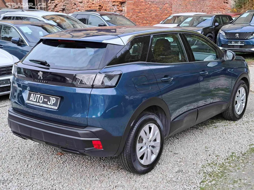 Peugeot 3008, 1,2 PT EAT8 LED 17ALU PDC NAVI - fotka 4