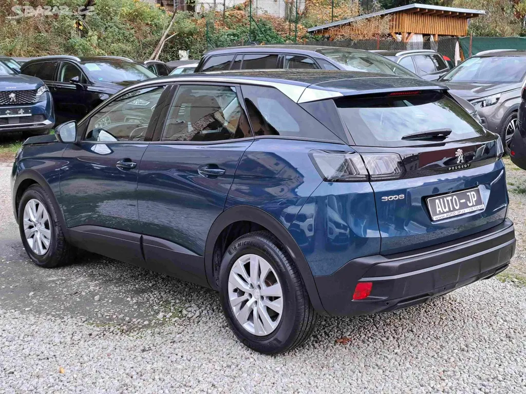 Peugeot 3008, 1,2 PT EAT8 LED 17ALU PDC NAVI - fotka 6