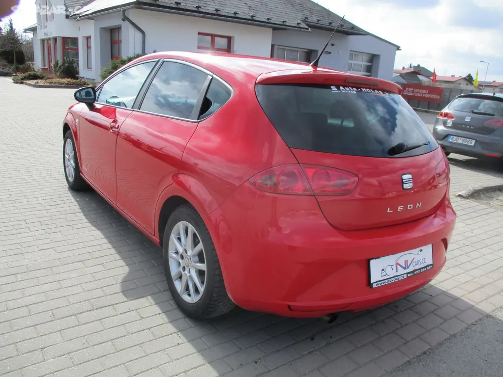 SEAT LEON 1,4 MPi 63kw KLIMA Euro5 2012 - fotka 3