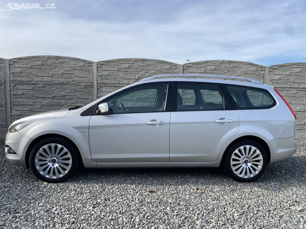 Ford Focus 2.0i 145PS LPG FORD COMBI TOP! - fotka 2