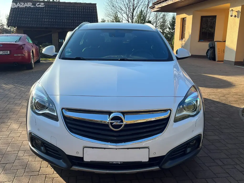 Opel Insignia Country 2.0 CDTI Xenon Navi Kamera - fotka 2