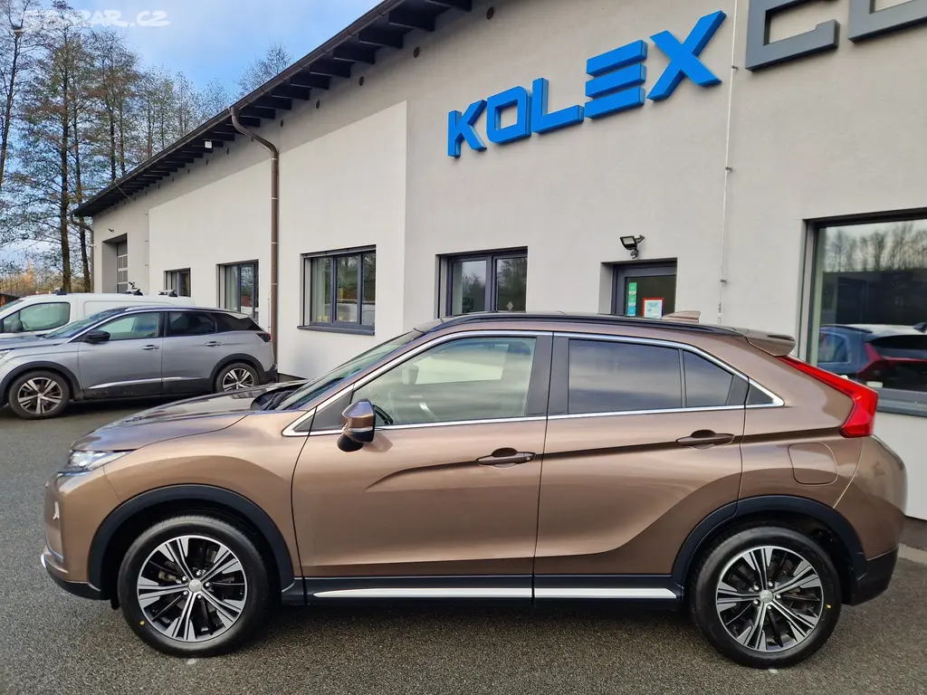 Mitsubishi Eclipse Cross, 1.5 MIVEC 4x4, automat - fotka 2