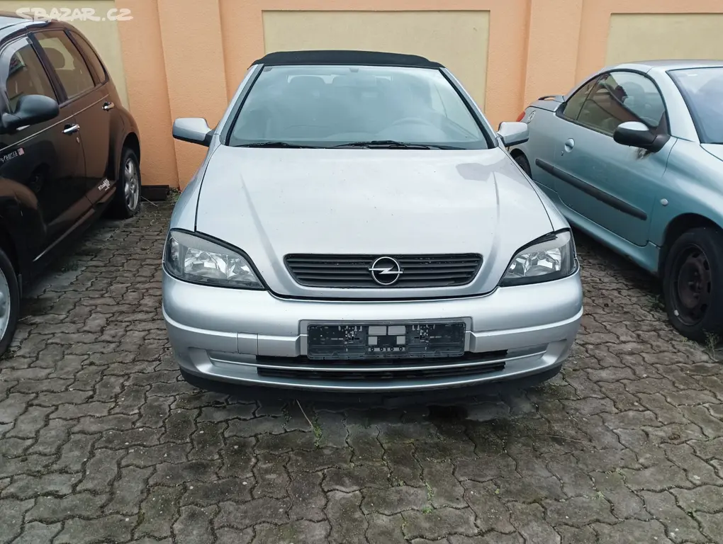 Opel Astra Cabrio - fotka 2
