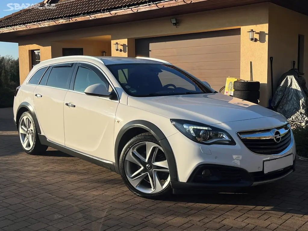 Opel Insignia Country 2.0 CDTI Xenon Navi Kamera